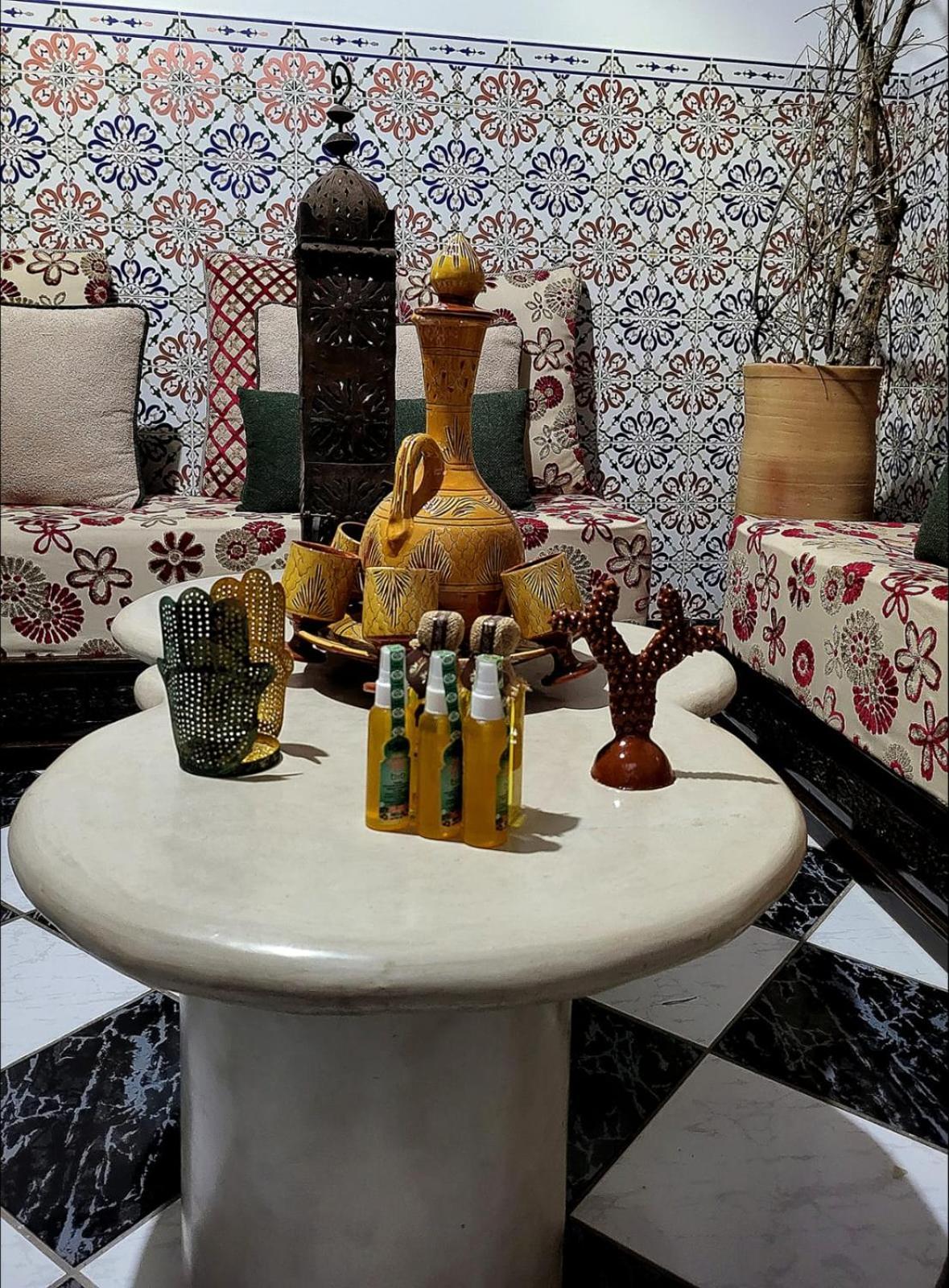 Riad Traditionnel De Charme 3 Chambres Марракеш Экстерьер фото